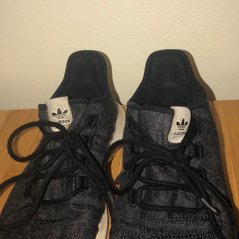Addis’s sneakers